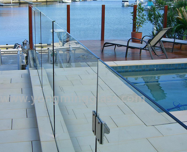 Glass Pool Fencing-4