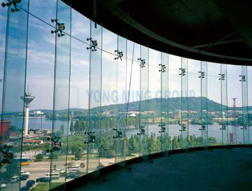 Fin glass structure curtain wall
